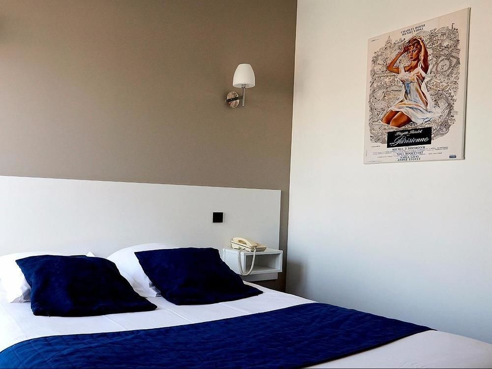 Logis Hotel Le Grand Cerf Ernée Екстериор снимка